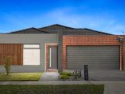 Modern Family Home in Beveridge