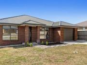Modern family home in convenient Eastern Shore location