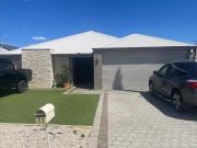 MODERN FAMILY HOME ON 505 m² BLOCK