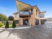 Modern Family Home with Spectacular Views & Luxurious...