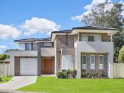 Modern Family Living in a Peaceful Cul de Sac Location