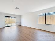 Modern Family Living in a Peaceful Pocket of Sunbury 2...