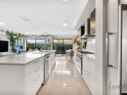Modern Family Living in a Prime Location 21 Booyong...