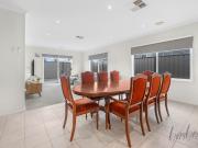 Modern Family Living in a Prime Location