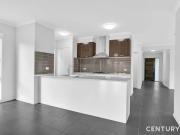 Modern Family Living in a Prime Point Cook Location