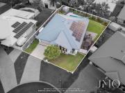 Modern Family Living on a Grand 866m² Block