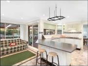 Modern family residence