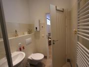 Modern, fashionable suite in excellent location