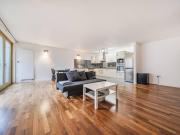 Modern Flat to Share in North Greenwich