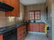 modern flatlet in secure sovereign p.