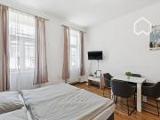 Modern, fully furnished apartment in a central location...