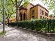 Modern fully furnished apartment in the heart of...