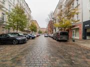 /Modern, fully furnished, barrier free 3 room apartment...