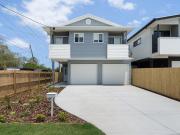 MODERN, FULLY FURNISHED, STUDIO APARTMENT