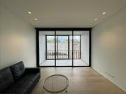 Modern Fully Furnished Studio in Central Park – Prime...