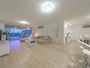 Modern Fully Furnished Two Bedroom Apartment, Cleveland CBD