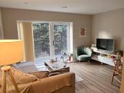 Modern, Furnished 1 Bedroom Flat w Bills Included