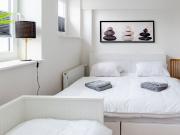 Modern furnished apartment for 4 persons directly at the...