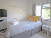 Modern Furnished Apt Beautiful Place