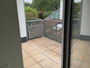 Modern furnished flat with plenty of natural light and...