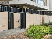 Modern Furnished Ground Floor Apartment with Private... Modern Furnished Ground Floor Apartment with Private...