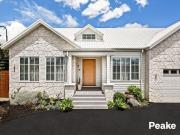 Modern Fusion of Elegance and Flair