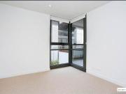 Modern, great location 2 bedrooms unit
