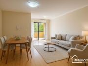 Modern Ground Floor Apartment with Spacious...