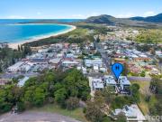 Modern, Ground Floor Living by the Water Moments to...