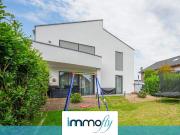 Modern, hell, privat: Traumwohnung mit Terrasse &...