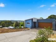 Modern Hinterland Living with Incredible Views