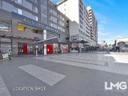 MODERN HOME AVAILABLE FOR LEASE!