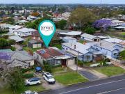 Modern Home In Central Location