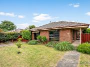 Modern home in convenient location!