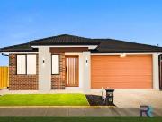 Modern home in the heart of Tarneit ready to welcome its...