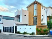 Modern House and Lot for Sale in Greenwoods Executive...