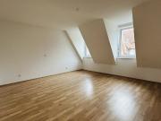 Modern im Altbau: 4 Zimmer Maisonette mit Balkon, EBK &...