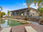 MODERN, IMMACULATELY MAINTAINED 3 BEDROOM HOME WITH...