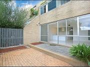 Modern Inner City Living with Style and Convenience!