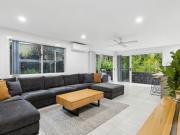 Modern Jetty Townhouse!