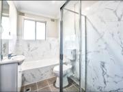 Modern, Lifestyle Location