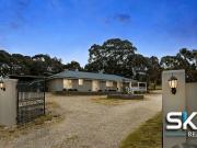 Modern Lifestyle Property on Expansive 6,321m² Approx....