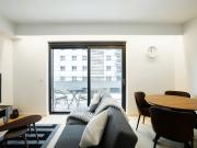 MODERN LISBON W/ BALCONY AND POOL by Homing