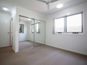 MODERN LIVING AND WALKING DISTANCE TO PA HOSPITAL