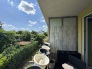 Modern Living für Singles und Paare – Loggia und...