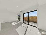 Modern Living in Clyde North – Convenience Meets Lifestyle