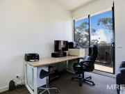 Modern living in leafy Glen Iris