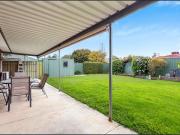 Modern Living in Para Vista – 3 Bed Home with Large Backyard