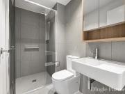 MODERN LIVING IN SOUTHBANK!