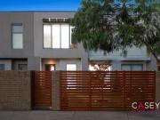 MODERN LIVING IN ULTRA CONVENIENT LOCATION!